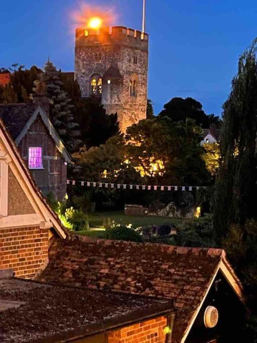 Linden Suite Goring Exterior photo